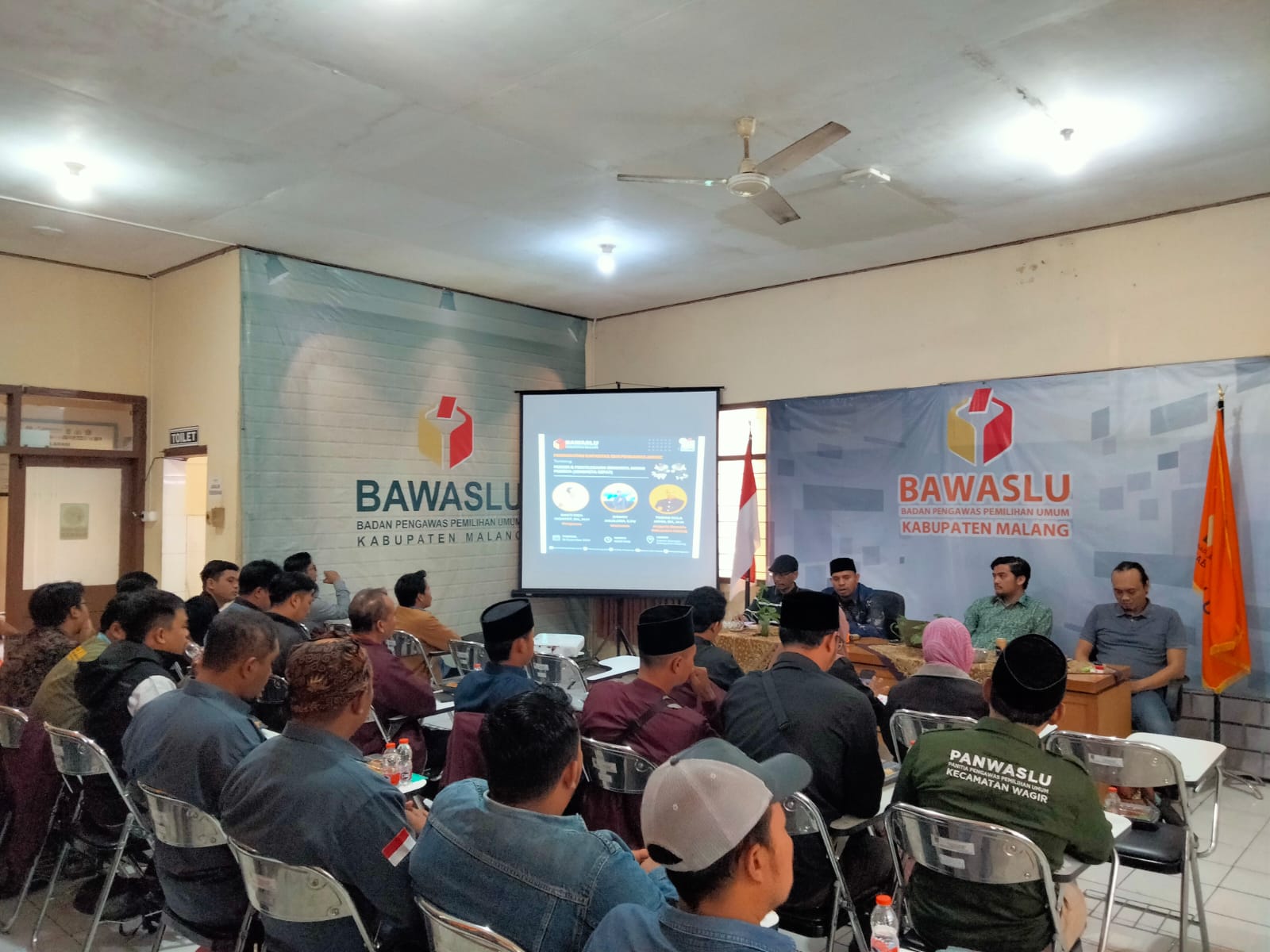 Suasana Rapat Penyelesaian Sengketa Proses Cepat