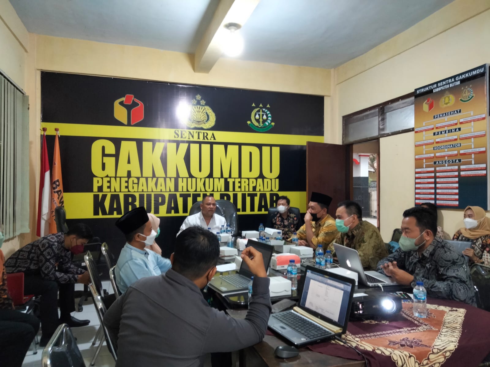 Kordiv Penyelesaian Sengeketa Bawaslu Kabupaten Malang menghadiri Supervisi Evaluasi dan Koordinasi Divisi Penyelesaian Sengketa Tahun 2021