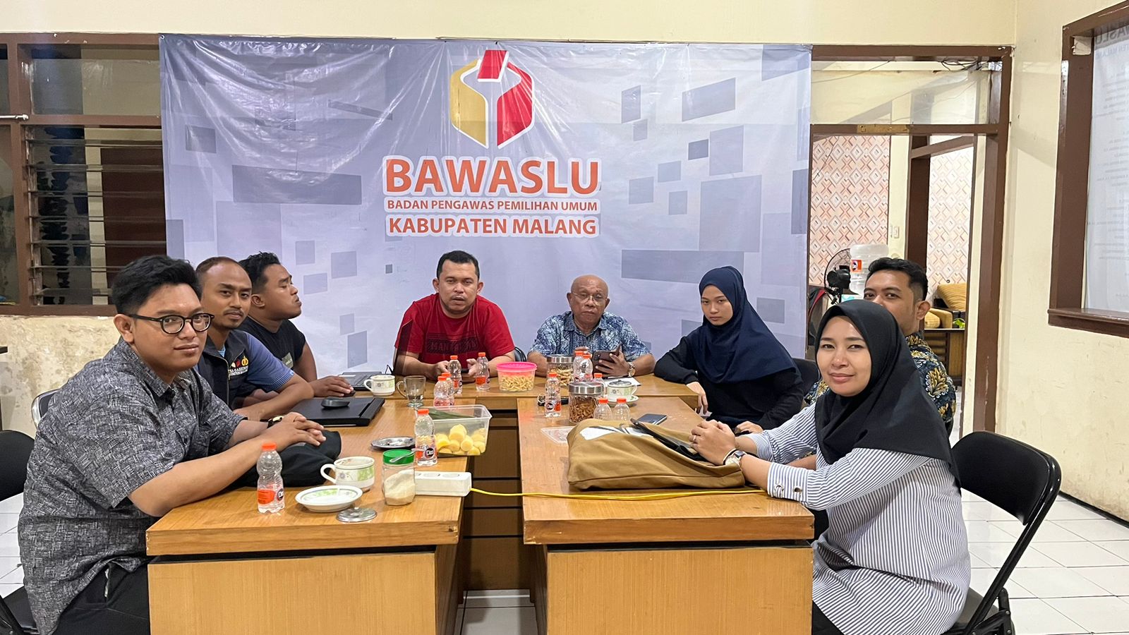 BAWASLU PROVINSI JAWA TIMUR SUPERVISI KE KANTOR BAWASLU KABUPATEN MALANG TENTANG PEMUTAKHIRAN DATA PEMILIH DPSHP AKHIR