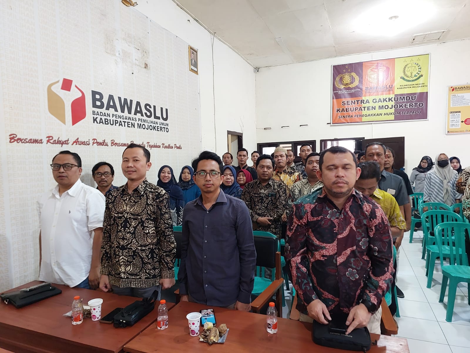 BAWASLU KABUPATEN MALANG HADIRI RAPAT PENYUSUNAN LAPORAN AKHIR PENGAWASAN DPT PEMILU 2024