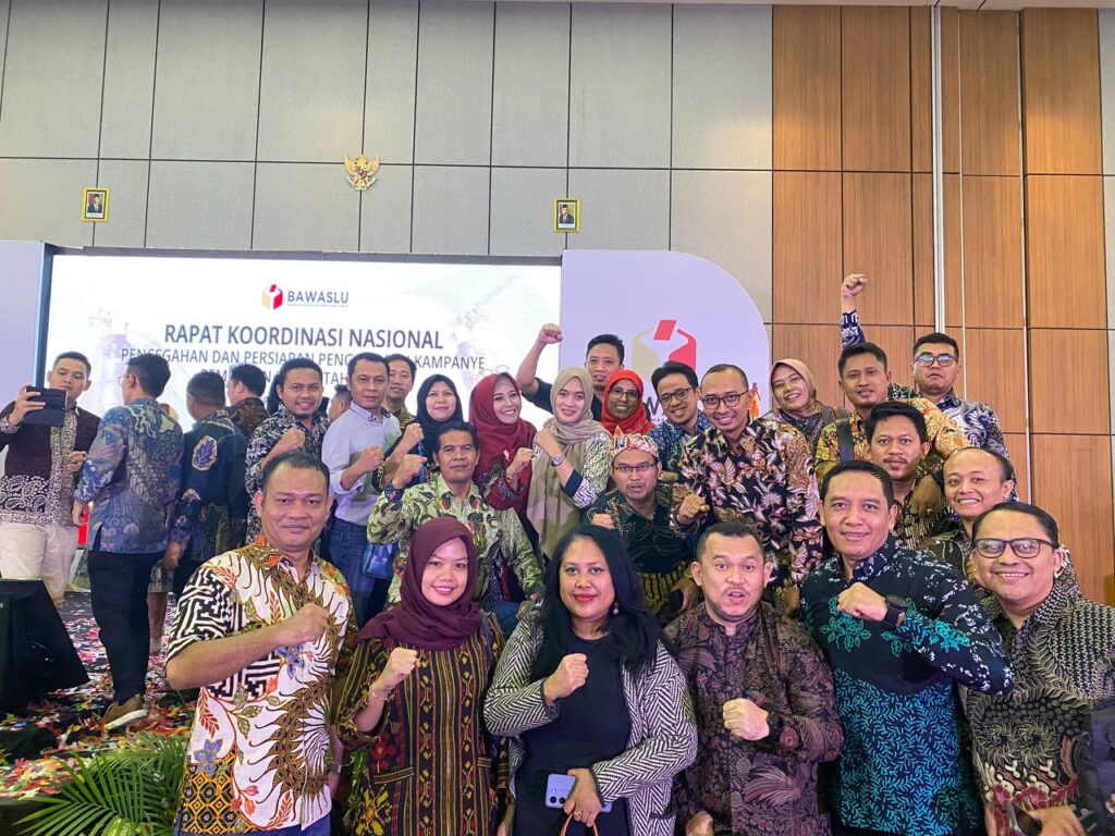 Foto Bersama Peserta Rakornas dari Provinsi Jatim