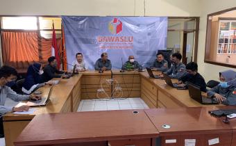 Bawaslu Kabupaten Malang Evaluasi Pegawai Pemerintah Non PNS (PPNPNS)