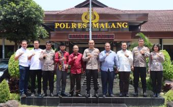 Foto bersama dengan Anggota Polres Malang